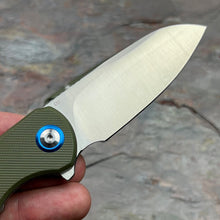 Load image into Gallery viewer, BADGER - Green G10 Handles, D2 Blade