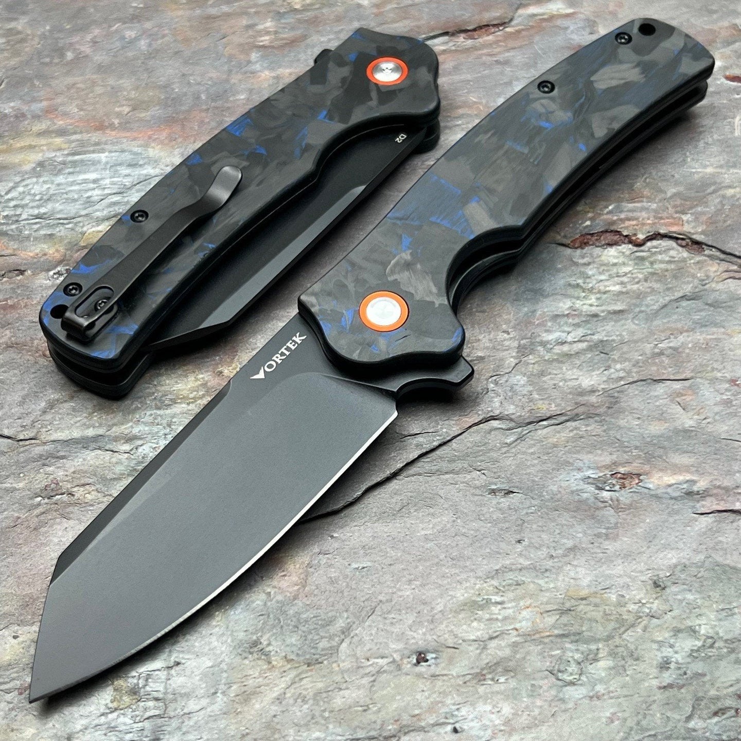 DELTA - Black and Blue Carbon Fiber Handles, D2 Blade