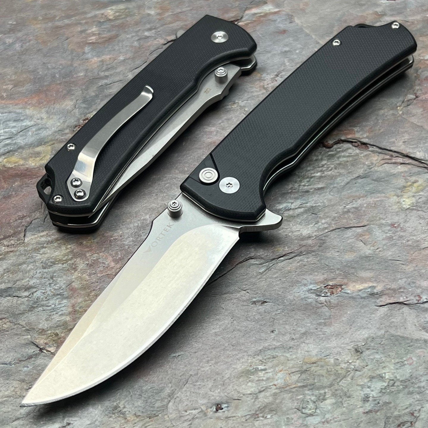 SENTRY - Black G10 Handles, D2 Blade