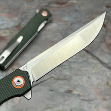 Load image into Gallery viewer, DOSIS - Slim Green Micarta Handles, D2 Blade