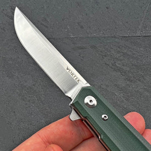 APACHE: Green G10 Handles, 9Cr18MoV Straight Back Blade, Ball Bearing Flipper System