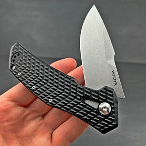 GATOR - D2 Blade, Black G10 Handles