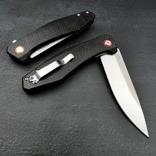 Load image into Gallery viewer, HOLGER - D2 Blade, Black Carbon Fiber Handles