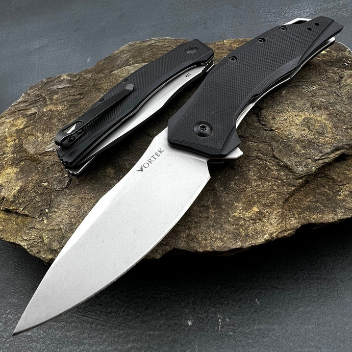 GROWLER: Black G10 Handles, D2 Drop Point Blade, Ball Bearing Flipper System