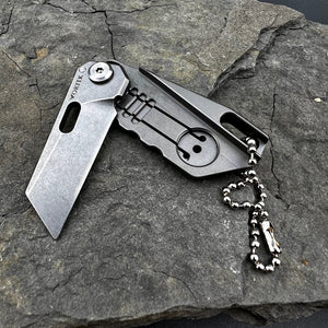 MUSCA: Small Keychain Pocket Knife, D2 Sheepsfoot Blade, Grey Titanium Handles