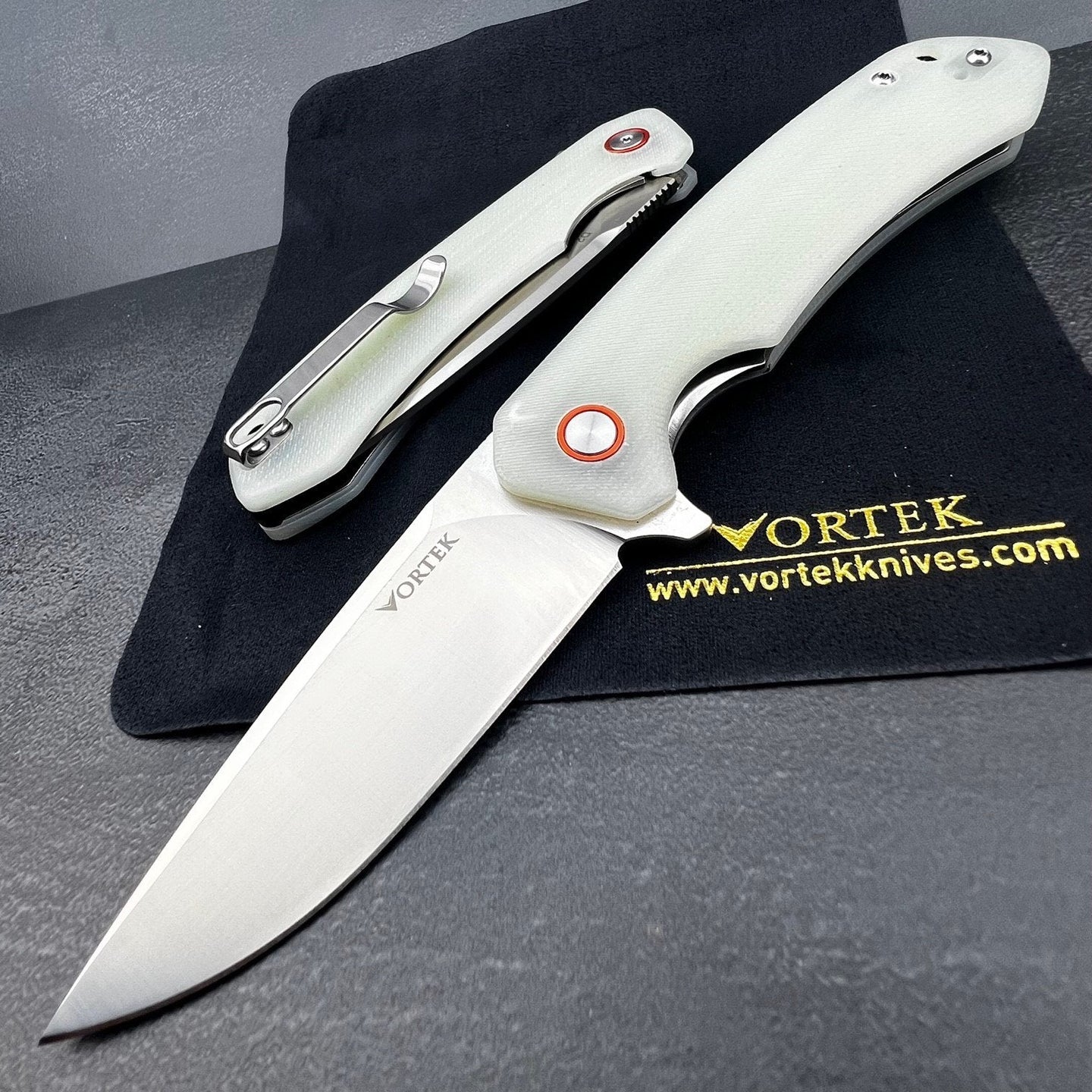 ADMIRAL - Jade G10 Handles, D2 Drop Point Blade