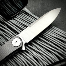 Load image into Gallery viewer, OSKAR - Carbon Fiber Handles, D2 Blade