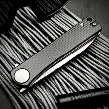 Load image into Gallery viewer, OSKAR - Carbon Fiber Handles, D2 Blade