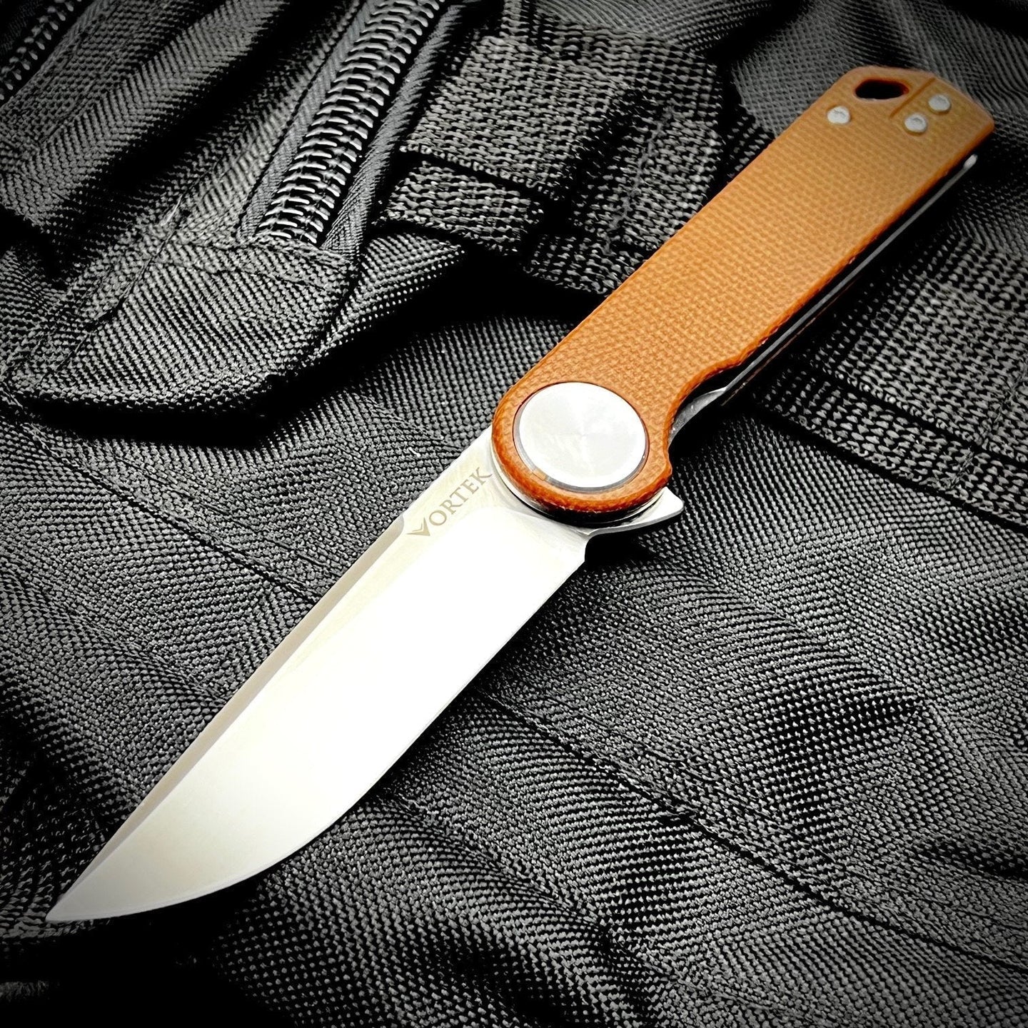 FINCH - Brown Micarta Handles, D2 Blade