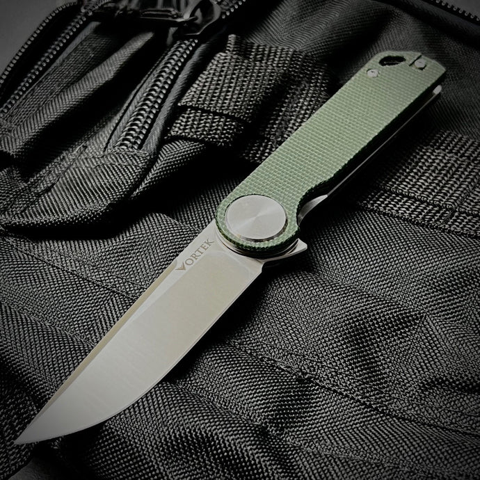 FINCH: Green Micarta Handles, Ball Bearing Pivot System, D2 Blade, Folding Pocket Knife