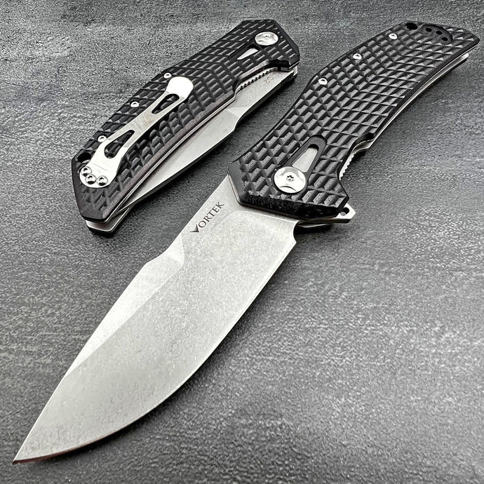 GATOR:  Black G10 Checkered Handles,  Large D2 Drop Point Blade,  Ball Bearing Pivot System