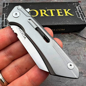 TADPOLE: D2 Sheepsfoot Blade, Stainless Steel Handles, Frame Lock,  Ball Bearing Flipper System