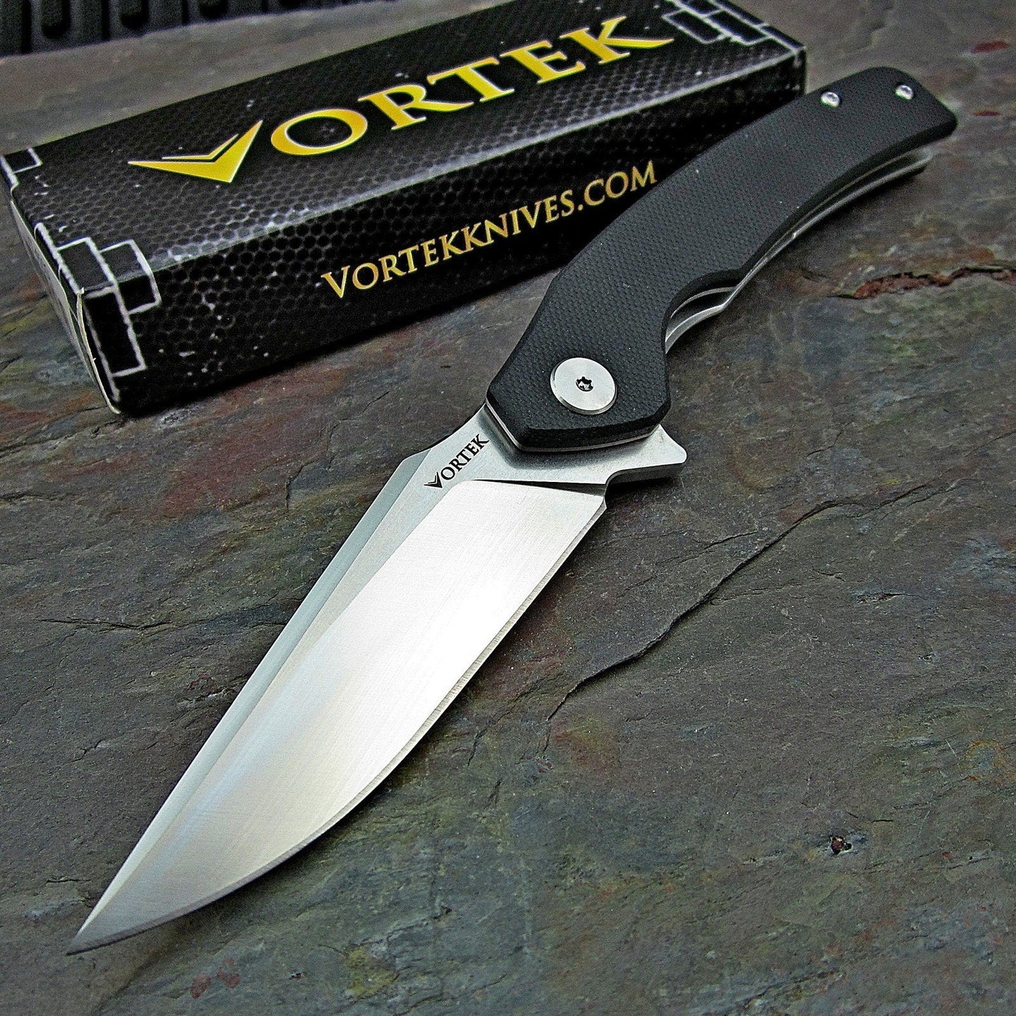 DAPPER - 8Cr13MOV Blade, Black G10 Handles