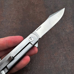SPARROW: Slim Designed Framlock, 9Cr18MoV Blade