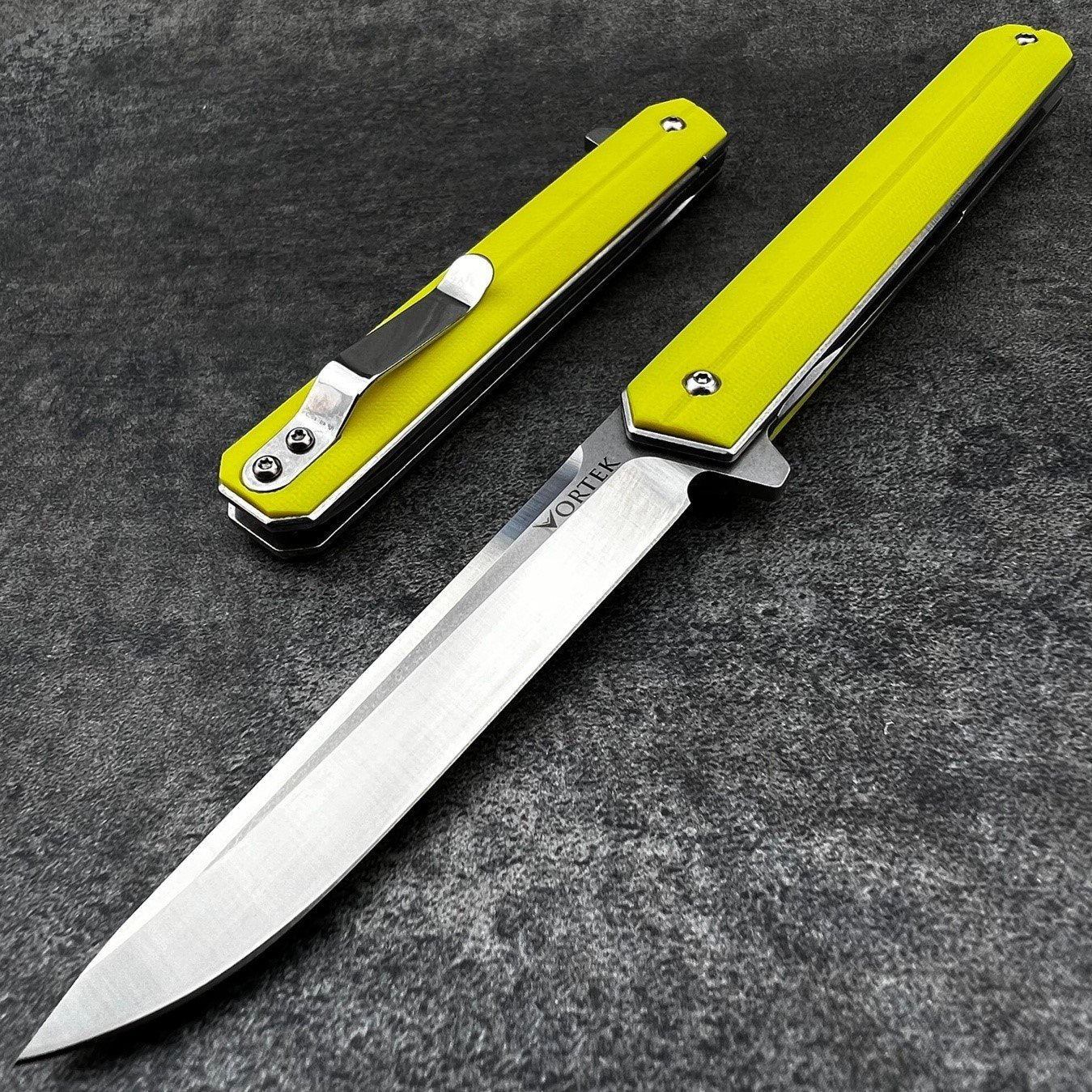 SKYLINE: Yellow G10 Handles, Slim Design, D2 Blade